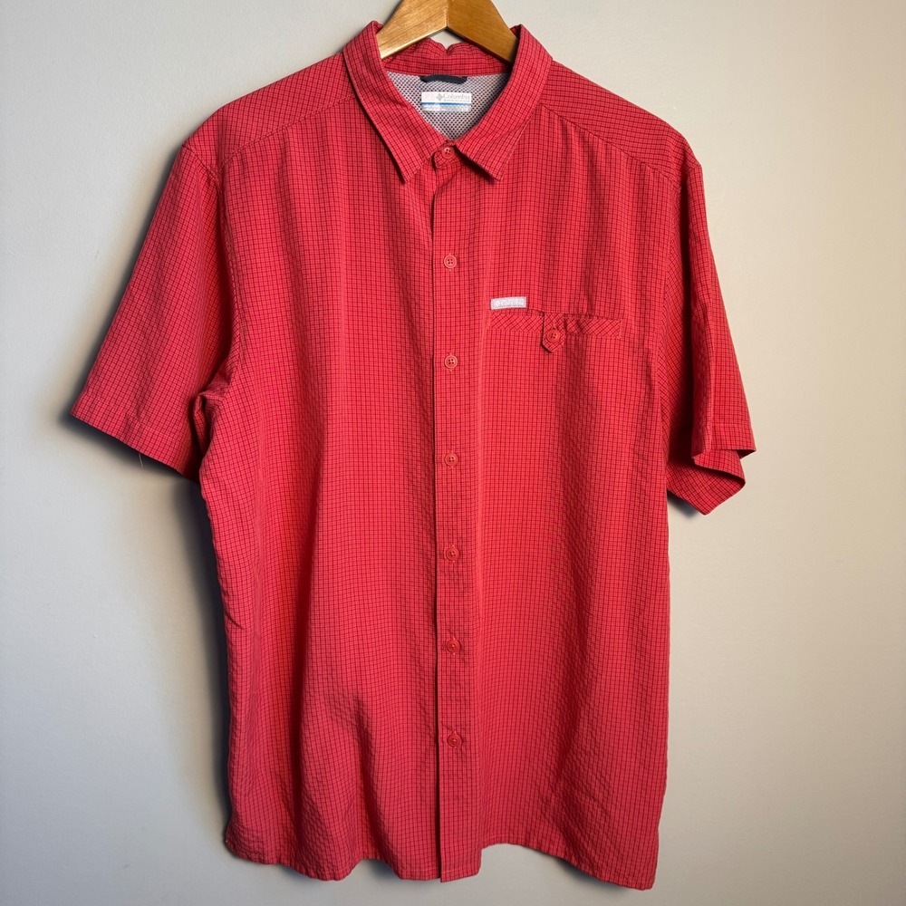 Columbia Sportswear Mens Large Red Plaid Short Sleeve Button Up Shirt Camp
